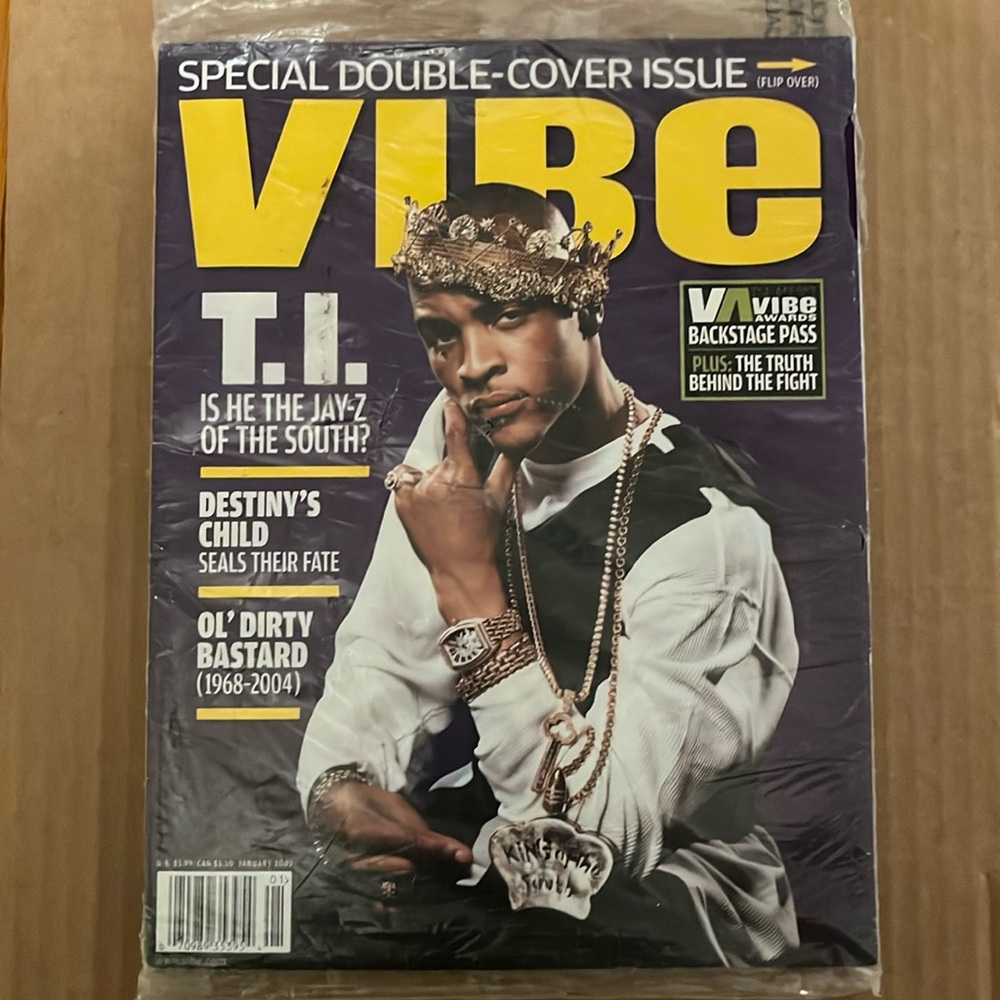 VIBE Magazine! Special Double-Cover Issue w/ vintage AOL 1099 hours free CD 2005